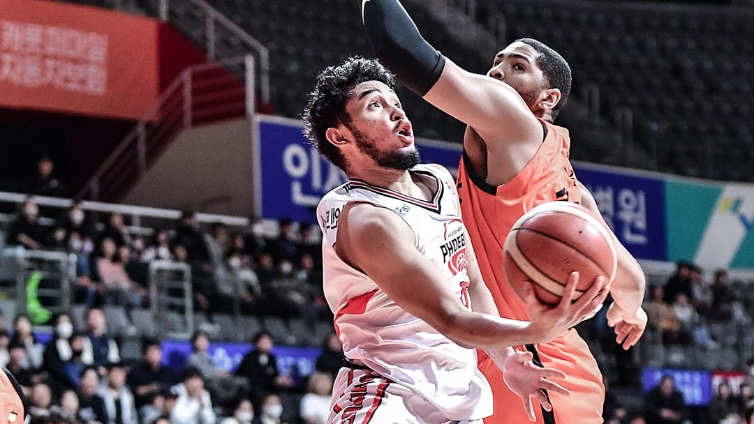 RJ Abarrientos wins KBL Rookie of the Year award
